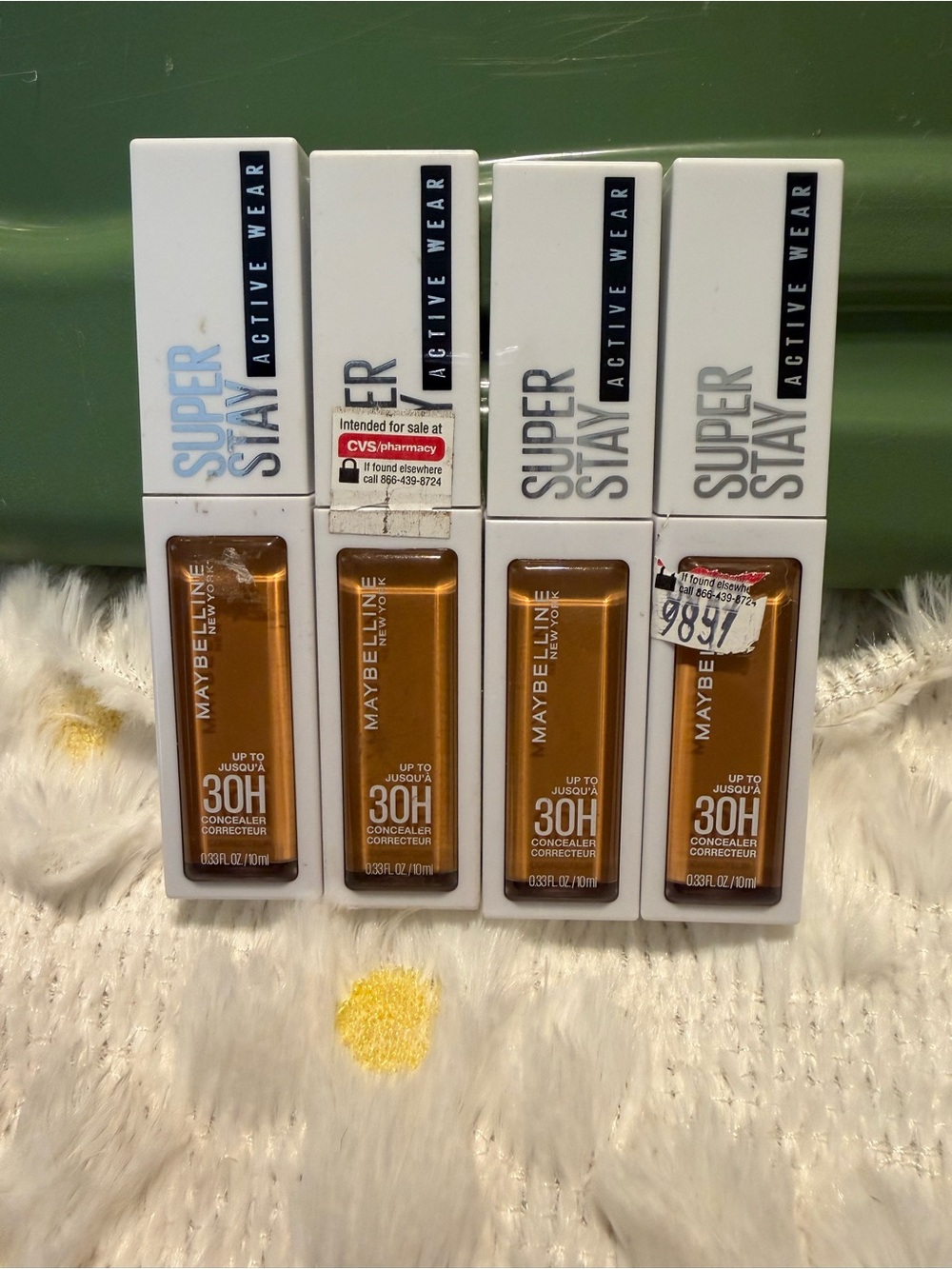 Maybelline SuperStay Active Wear Concealer - Warm Brown (Brown, White)